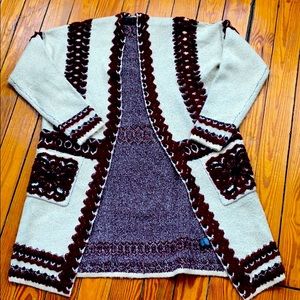 Maxsport red and white  sweater cardigan